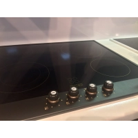 Стъклокерамичен плот SMEG P764AO серия Cortina антрацит с месинг